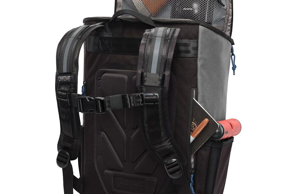 Chrome Industries Volcan Backpack 15 Chrome Industries Volcan Backpack - Image 15